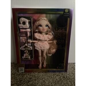 Rainbow High Victoria Whitman Fashion Doll Freckles 2022 With Accessories New